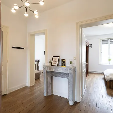 Louis Quartier Centre Apartment